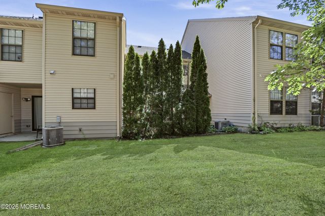 1206 Dahlia Court, Jackson, NJ 08527