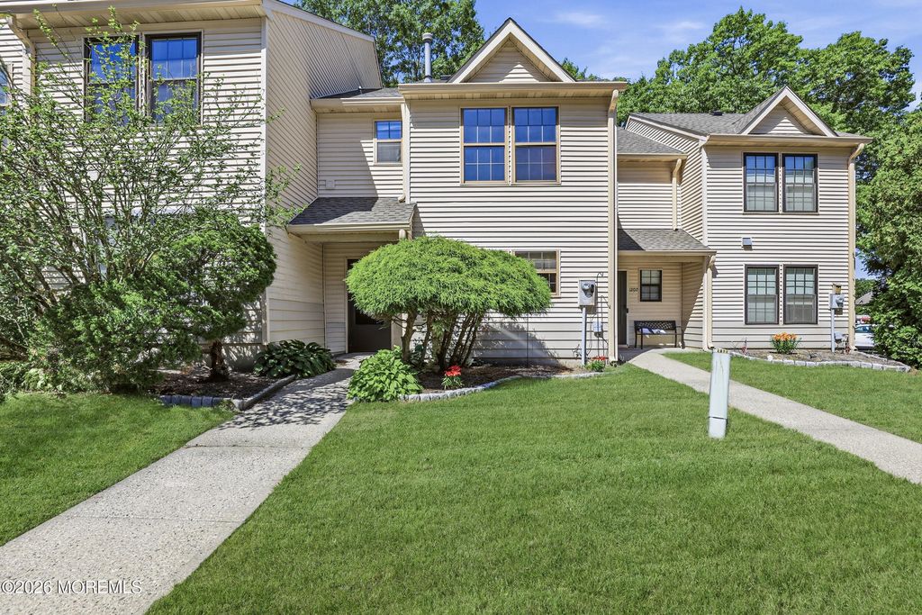 1206 Dahlia Court, Jackson, NJ 08527