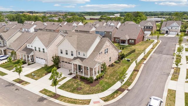 702 Omaha Dr, Gallatin, TN 37066