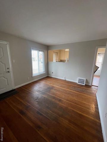 23088 Brittany Avenue, Eastpointe, MI 48021