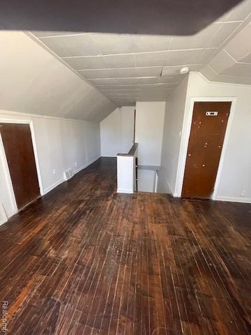 23088 Brittany Avenue, Eastpointe, MI 48021