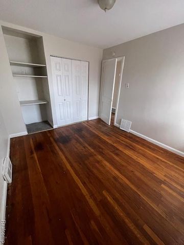 23088 Brittany Avenue, Eastpointe, MI 48021