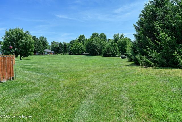 7200 Briscoe Vista Way, Louisville, KY 40228