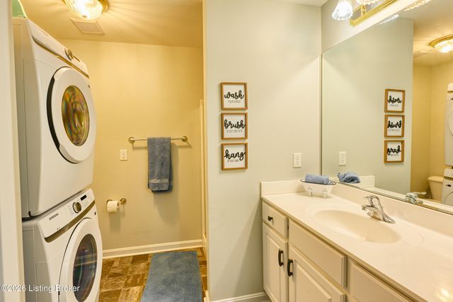7200 Briscoe Vista Way, Louisville, KY 40228