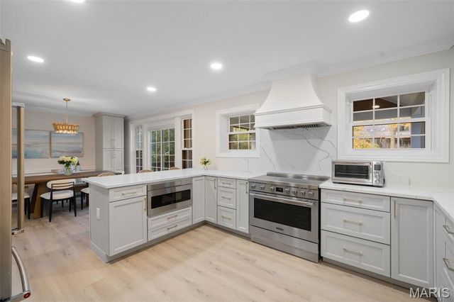 5 Sunny Meade, St Louis, MO 63124