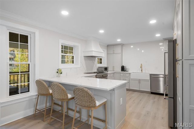 5 Sunny Meade, St Louis, MO 63124