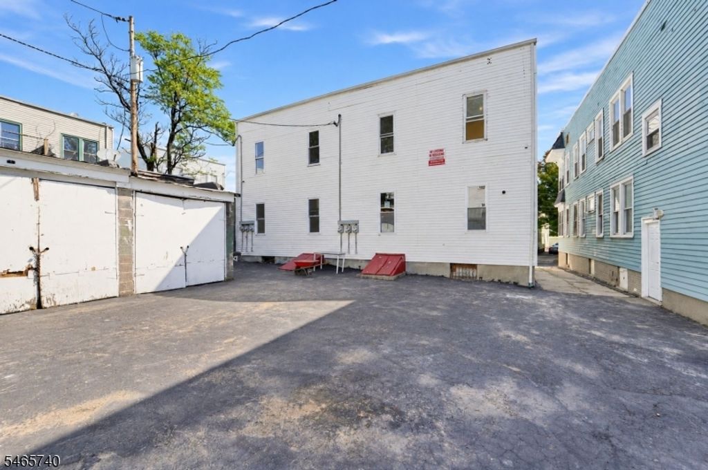 29 Goodwin Ave, Newark City, NJ 07112 — photo 3