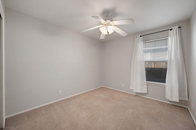 108 David DR, Hutto, TX 78634