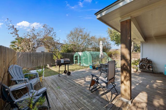 108 David DR, Hutto, TX 78634