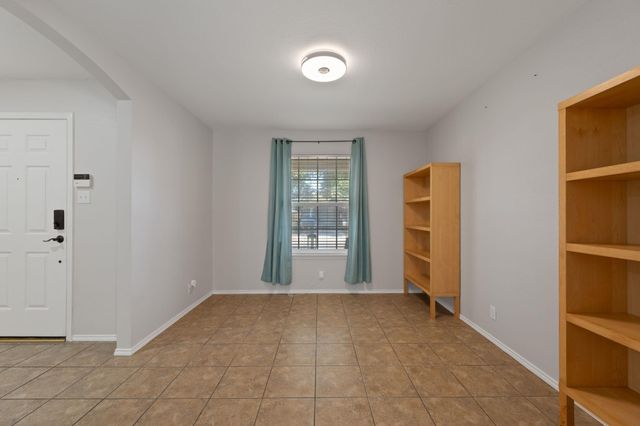 108 David DR, Hutto, TX 78634