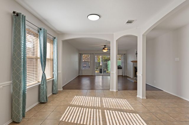 108 David DR, Hutto, TX 78634