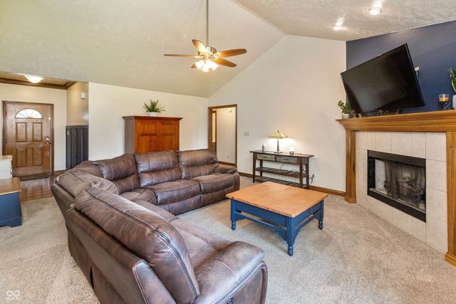 31 Torrey Pine Drive, Brownsburg, IN 46112