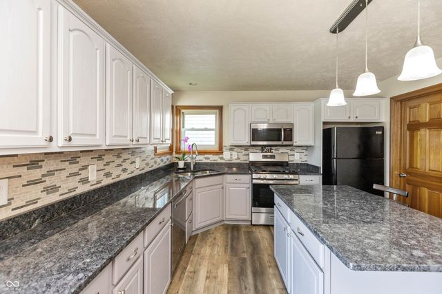 31 Torrey Pine Drive, Brownsburg, IN 46112