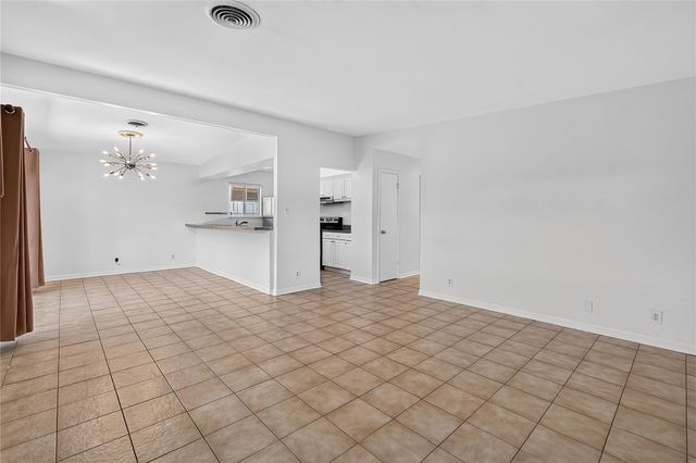 2412 S 5th ST A, Austin, TX 78704