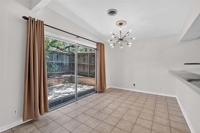 2412 S 5th ST A, Austin, TX 78704