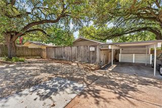 2412 S 5th ST A, Austin, TX 78704