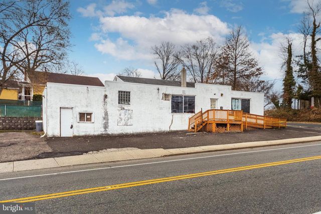 101 E SOMERDALE RD, Somerdale, NJ 08083