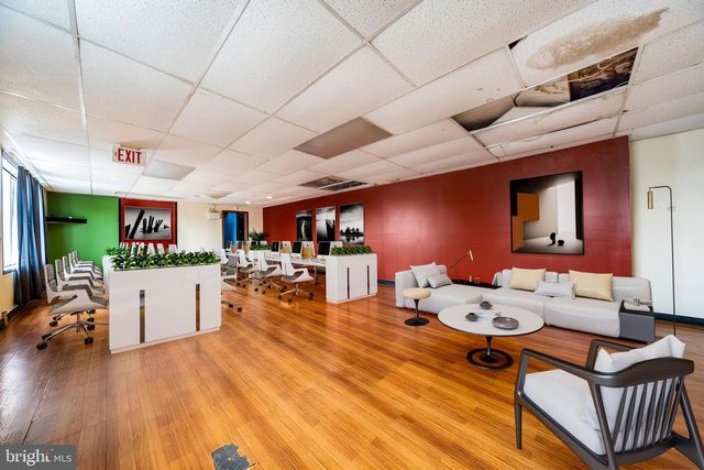 101 E SOMERDALE RD, Somerdale, NJ 08083