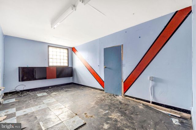 101 E SOMERDALE RD, Somerdale, NJ 08083