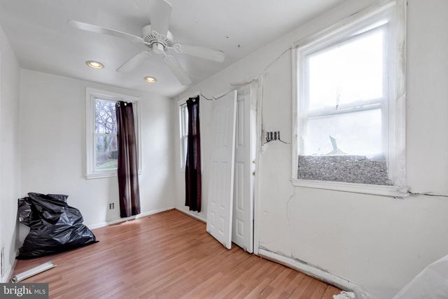 101 E SOMERDALE RD, Somerdale, NJ 08083