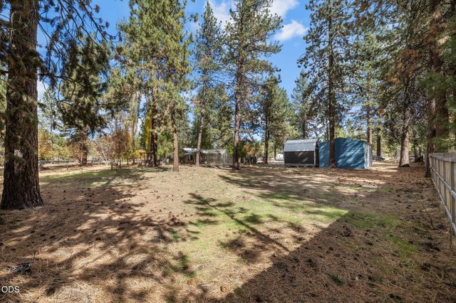 60343 Hiawatha Lane, Bend, OR 97702