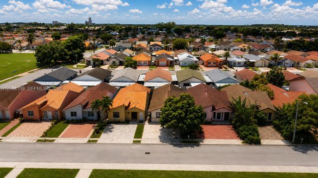 7232 W 29th Way, Hialeah, FL 33018