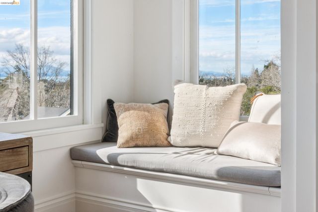 19 Monte Avenue, Piedmont, CA 94611