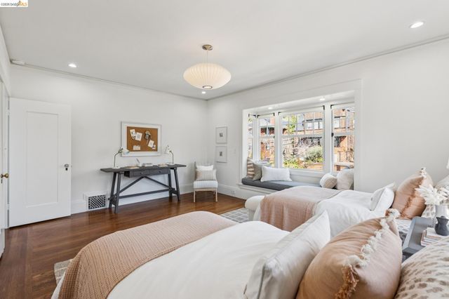 19 Monte Avenue, Piedmont, CA 94611