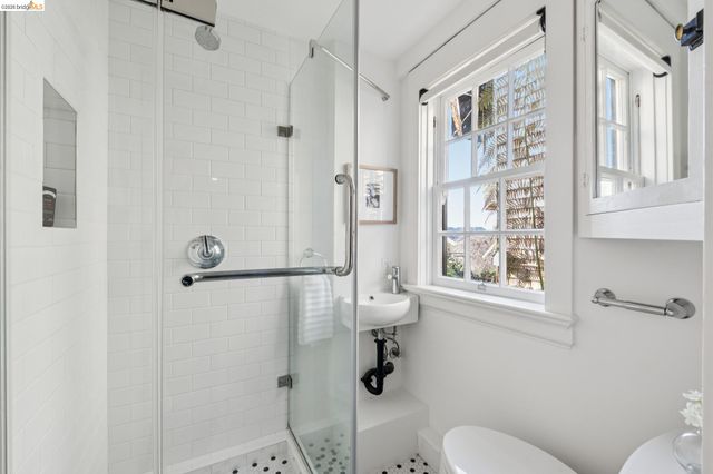 19 Monte Avenue, Piedmont, CA 94611