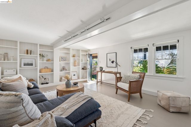 19 Monte Avenue, Piedmont, CA 94611