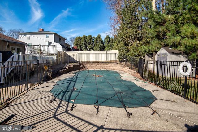 39 STURBRIDGE DR, Wilmington, DE 19810