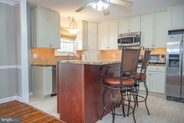 39 STURBRIDGE DR, Wilmington, DE 19810