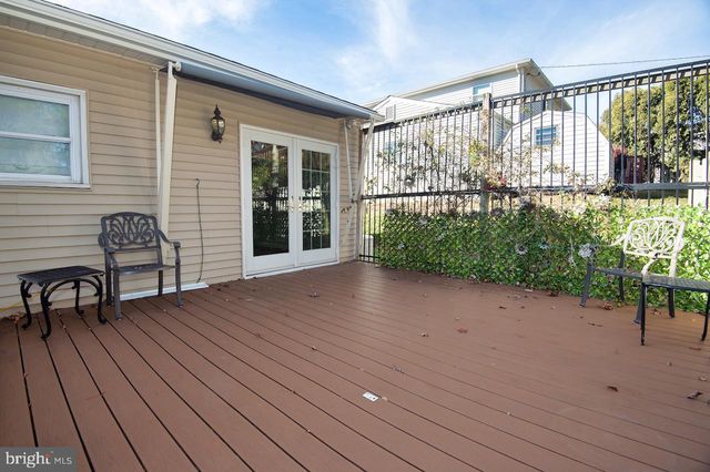 39 STURBRIDGE DR, Wilmington, DE 19810