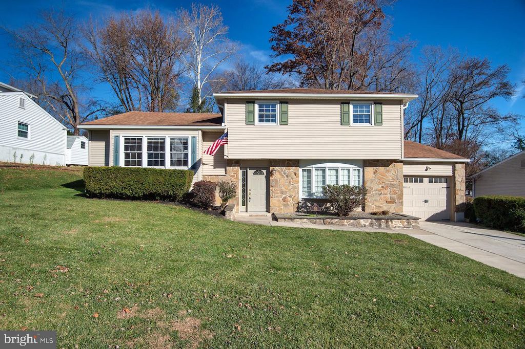 39 STURBRIDGE DR, Wilmington, DE 19810