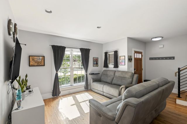 1026 9th Avenue, N, Nashville, TN 37208