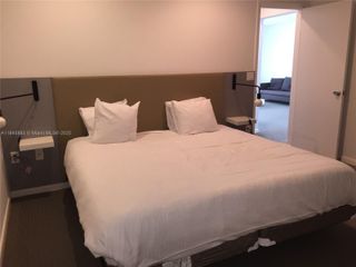 201 Sunrise Drive 102, Key Biscayne, FL 33149