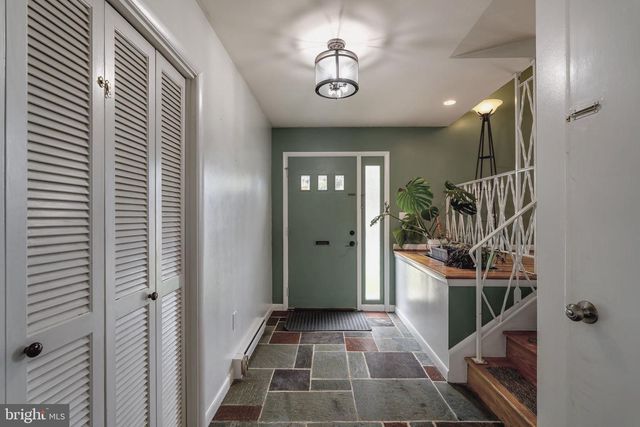 270 ELIZABETH ST, Landisville, PA 17538