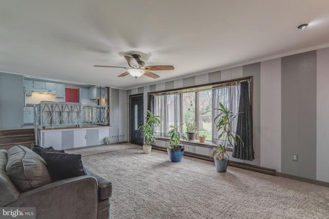270 ELIZABETH ST, Landisville, PA 17538