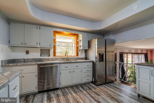 270 ELIZABETH ST, Landisville, PA 17538
