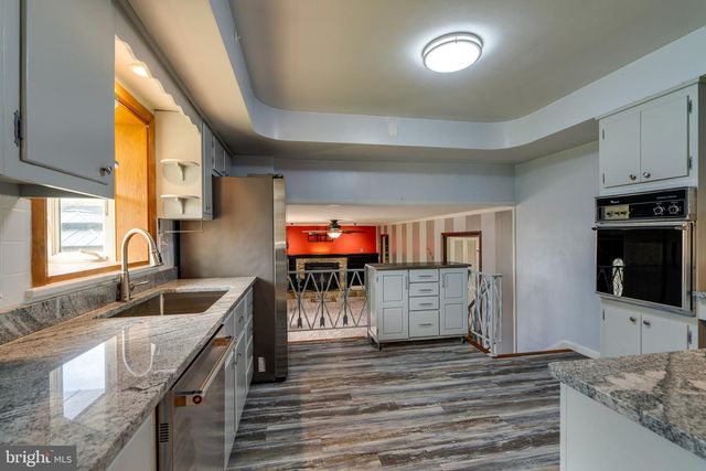 270 ELIZABETH ST, Landisville, PA 17538