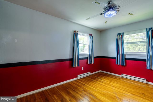 270 ELIZABETH ST, Landisville, PA 17538