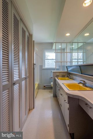 270 ELIZABETH ST, Landisville, PA 17538