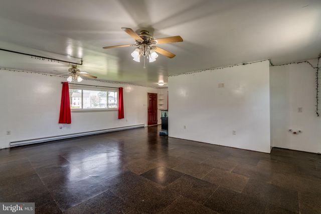 270 ELIZABETH ST, Landisville, PA 17538
