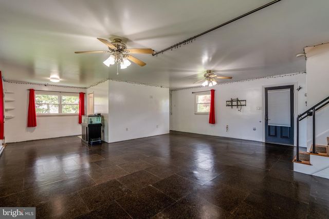 270 ELIZABETH ST, Landisville, PA 17538