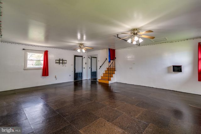 270 ELIZABETH ST, Landisville, PA 17538