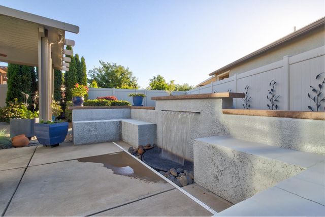 1635 Arbor Brook Dr, Manteca, CA 95336