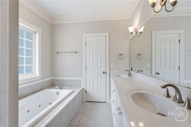 2411 Salcedo Avenue, Savannah, GA 31406