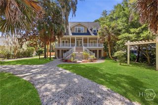 2411 Salcedo Avenue, Savannah, GA 31406