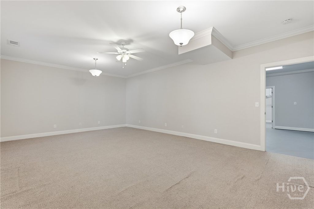Image 34 of property listing at 2411 Salcedo Avenue, Savannah, GA 31406