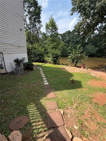 4855 Indian Crest Court NW, Lilburn, GA 30047